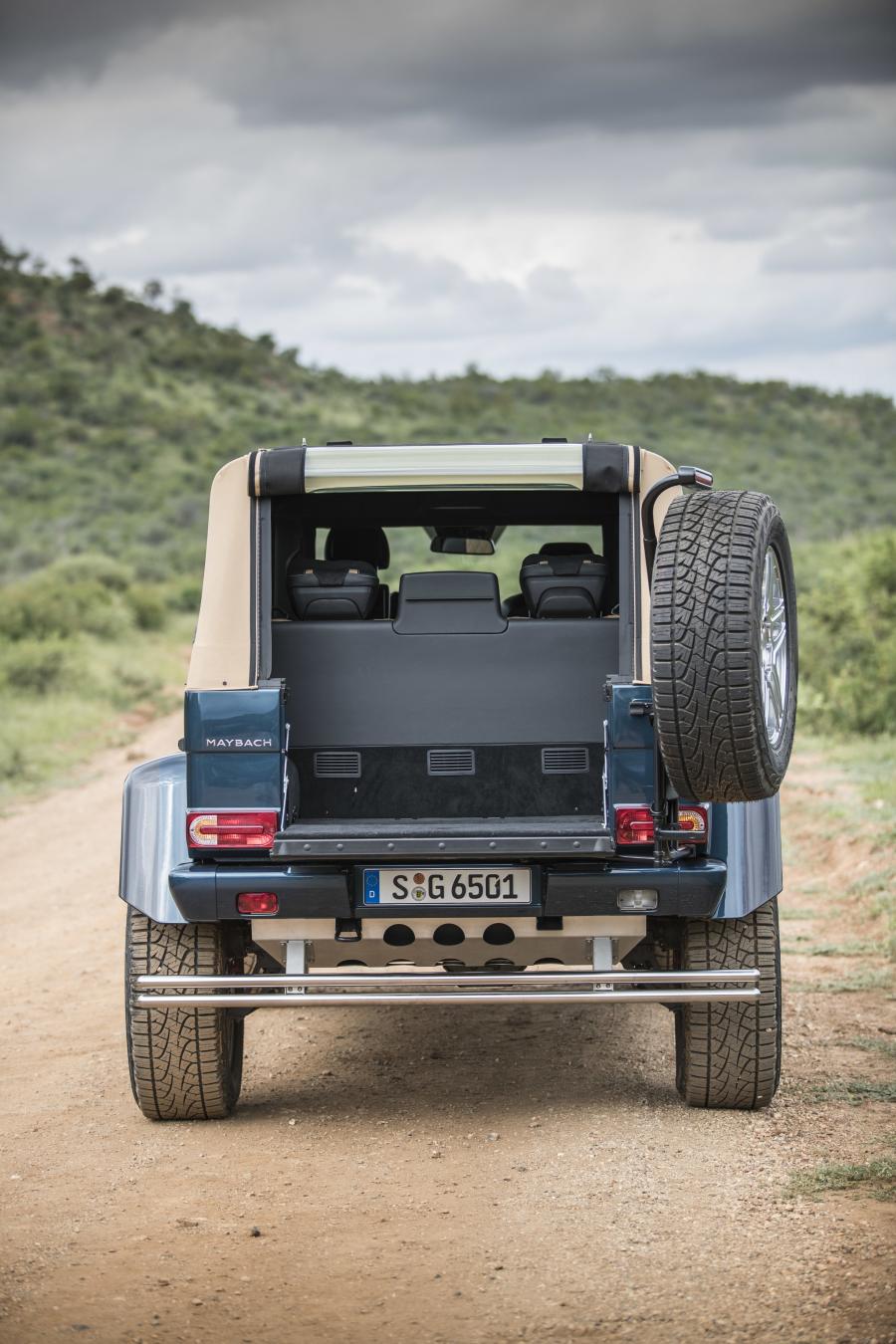  Mercedes-Maybach G650 Landaulet 2017 года  (WW) (фото 38 из 52)